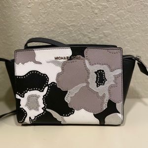 Michael Kors Floral bag